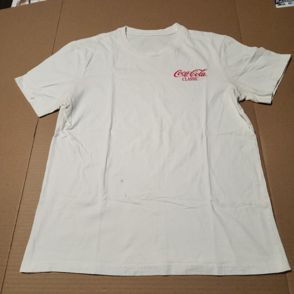 Coca Cola Multilingual Red and White Tee, Large - Picture 2 of 9